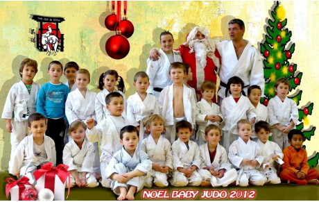 Visite du Père Noël au Baby Judo