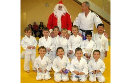 Baby judo et le Pére Noël 